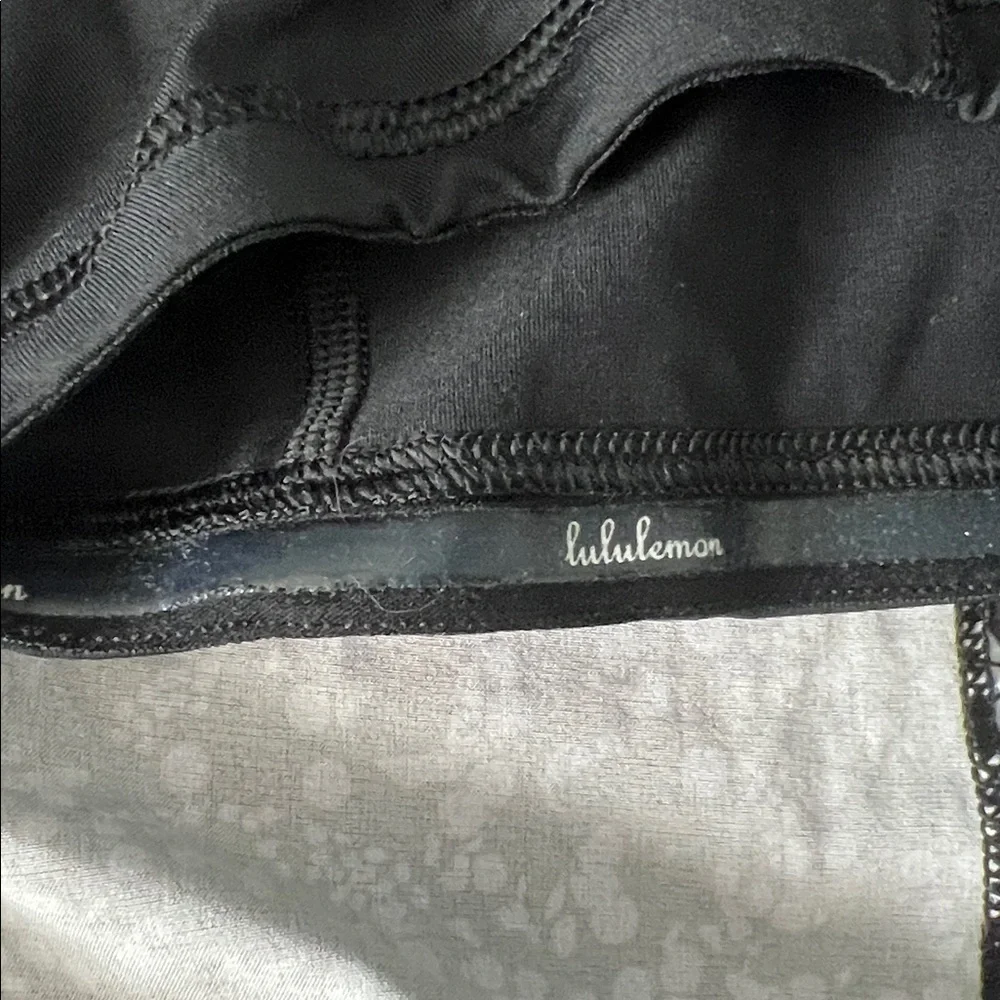 Lululemon Pace Rival Skirt Chirasu Black/Chirakasu Alpine White Size 4 Tall